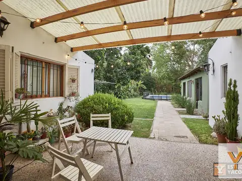 Casa venta - 3 dormitorios 2 baños - Cocheras - Piscina - 180mts2 - City Bell, La Plata