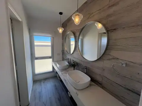 Casa en Venta en Haras Santa Maria, USD 400.000