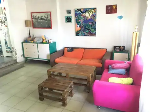 Casa en Venta con 5 cocheras