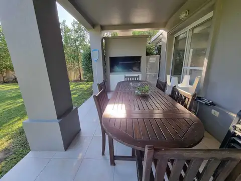 Casa en Alquiler al Sur