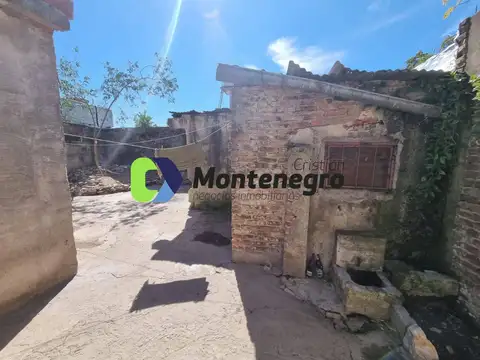 Casa 3 ambientes con 2 baños