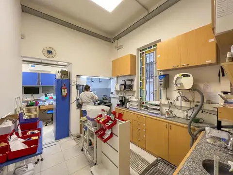 Local logístico en un punto increíble de Rosario