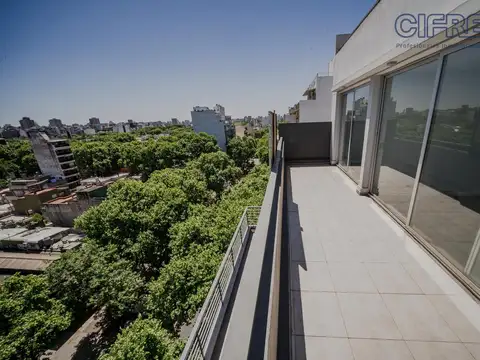 Departamento 2 ambientes cochera fija y descubierta. Balcón aterrazado, vista panorámica!