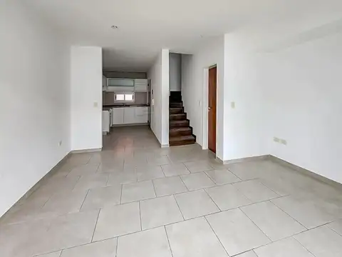 Depto Tipo Casa en Venta al Oeste