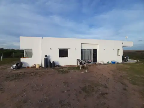 Venta de casa con 1 hectarea de parque