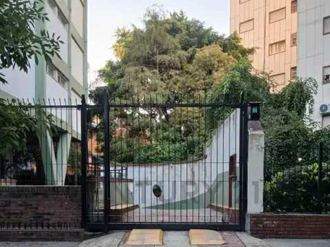 Excelente cochera fija en Nuñez