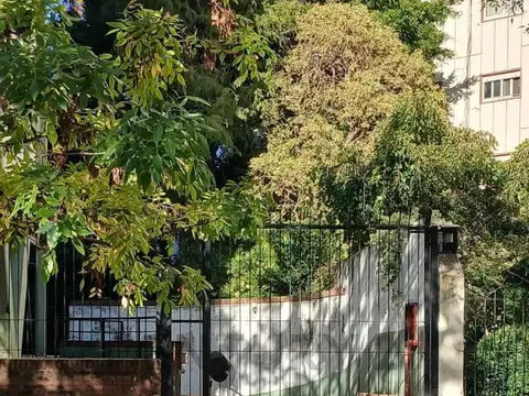 Excelente cochera fija en Nuñez