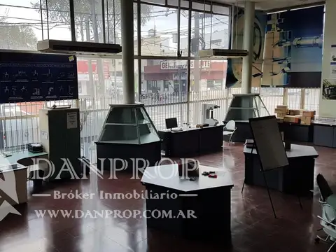 Local en Venta 40 años