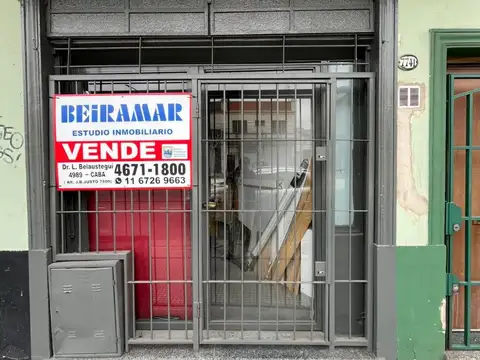 LOCAL DE 28 M2 + VIVIENDA DE 1 AMBIENTE CON PATIO.