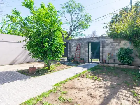 Casa en Venta en Moron Sur, USD 80.000