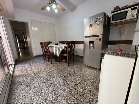 Departamento con PATIO 4 Ambientes en Venta
