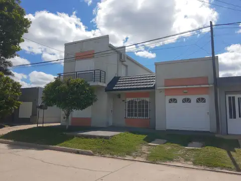 Casa en Esperanza zona en desarrollo