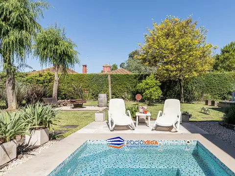 Casa 4 ambientes con 2 baños