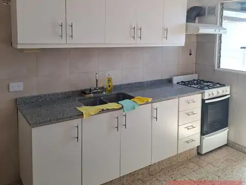 HERMOSO DEPTO. 3 AMBIENTES EN VENTA - VICENTE LOPEZ - EXCELENTE UBICACION