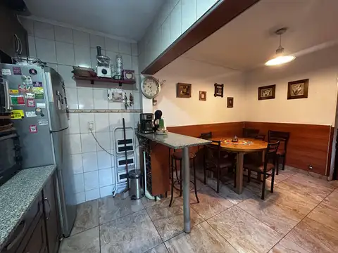 Depto Tipo Casa en Venta de 4 ambientes