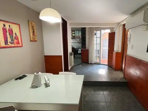 VENTA/PERMUTA - Casa de 3 dormitorios con terraza y parrillero en Pichincha, Rosario. Apta crédito.