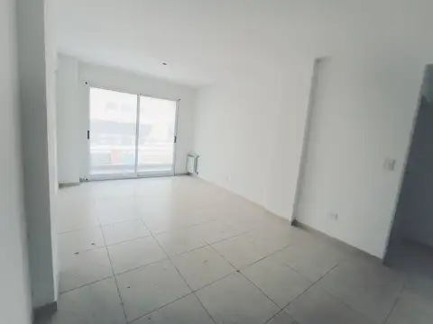 Departamento en Alquiler en Flores, $ 1.300.000