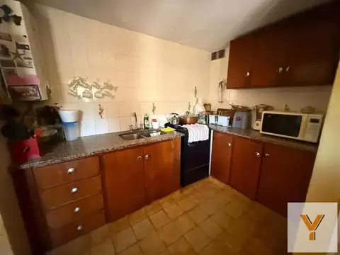 Casa en venta - 6 Dormitorios 4 Baños - Tolosa