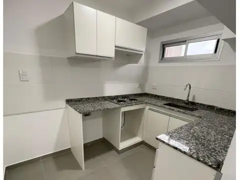 DEPARTAMENTO DE  2 AMB. A ESTRENAR  C/ COCHERA (D. ROCHA 500