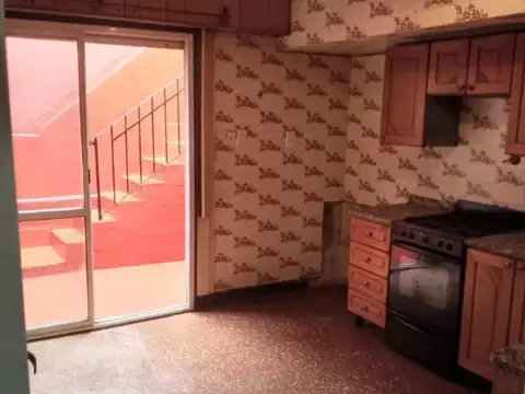 OPORTUNIDAD VENTA CASA 5 AMB C TERRAZA Y COCHERA