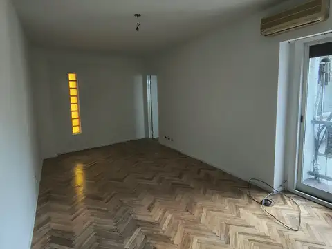 Excelente departamento de 3 ambientes en Caballito