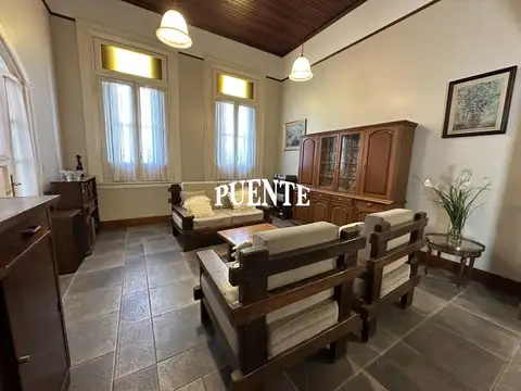 Casa 6 ambientes con 3 baños