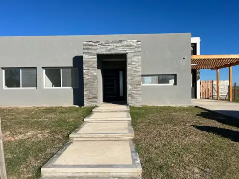 Casa en Venta en Puertos, USD 370.000