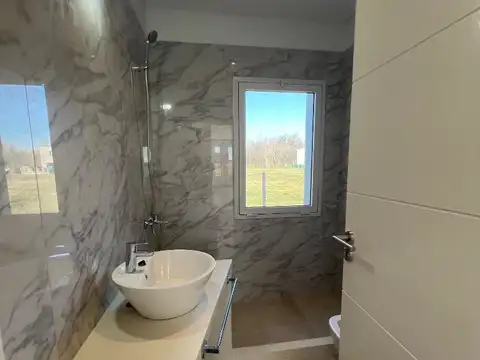 Casa venta Barrio NATIVAS Puertos del lago Escobar