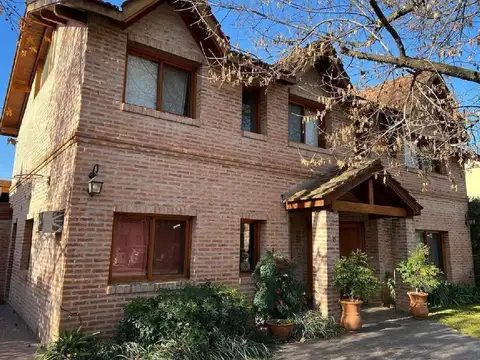 Casa En Alquiler En El Portillo Con Pileta