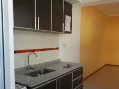 Depto Tipo Casa en Alquiler en Liniers, $ 650.000