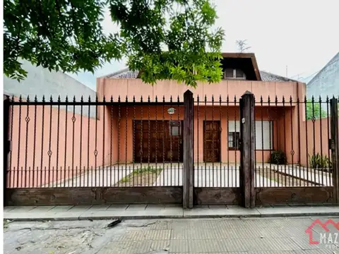 Casa en VENTA - Caseros