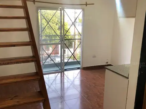 Departamento en Alquiler en Lanus Oeste, $ 450.000