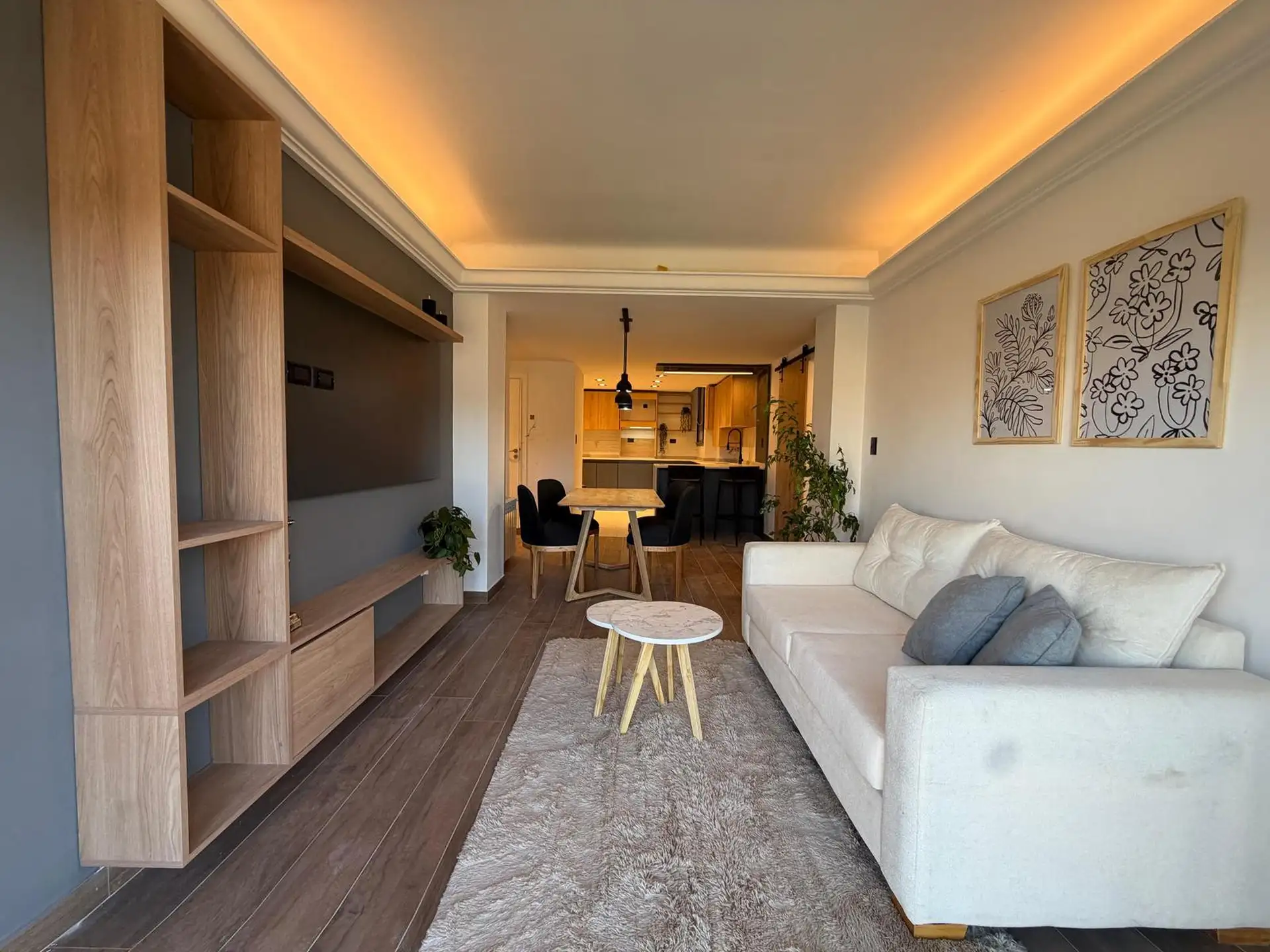 Departamento 3 amb. Cochera. Balcon