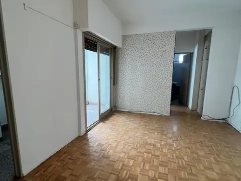 venta amplio departamento 2 amb con balcón