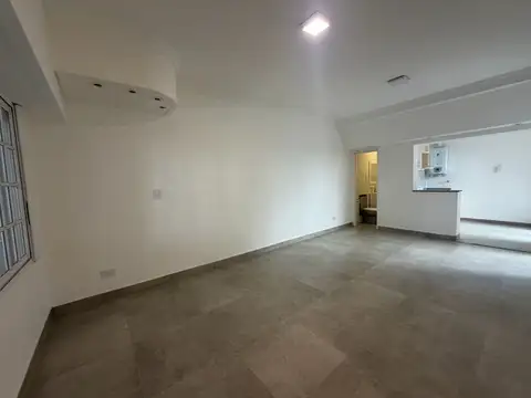 Depto Tipo Casa en Venta 25 años