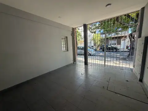 Depto Tipo Casa 3 ambientes con 2 baños