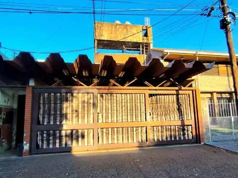 Depto Tipo Casa en Venta de 3 ambientes