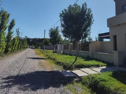lote en barrio estilo campo