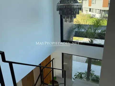 Casa en Alquiler en Terralagos, USD 4.000