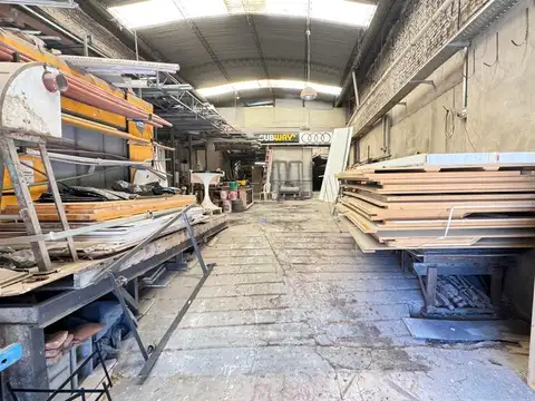 Castillo al 1100, Villa Crespo