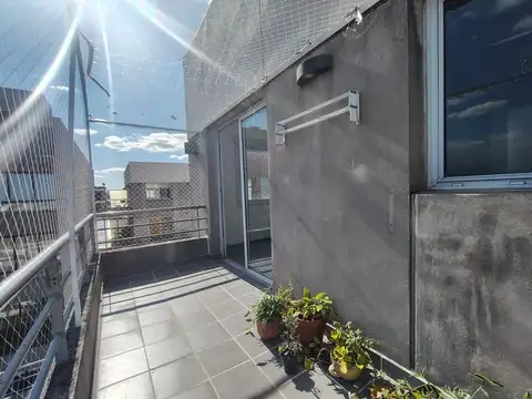 Avellaneda 900, Piso 8