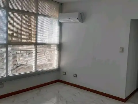 Oficina en Venta 35 años