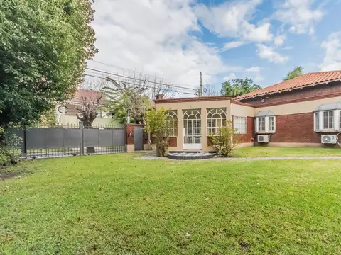 Casa en  Venta-Alquiler  6 amb piscina gge jardin 40 x 39m   Apto Credito / Permuta menor valor