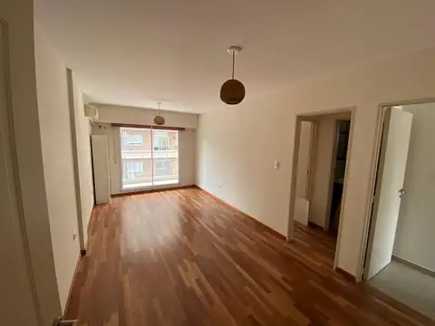 Semipiso de Calidad, amplio y luminoso !