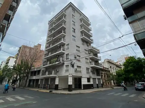 Semipiso de Calidad, amplio y luminoso !