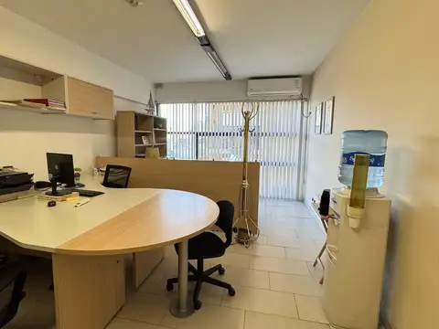 Oficina en Venta con 1 cochera