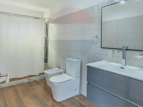 Casa 6 ambientes con 4 baños