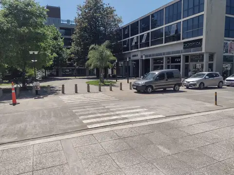Oficina en alquiler en Edificio Agora III. Pilar