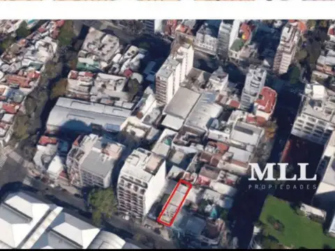 Av. Alvarez Thomas  66/70. Frente al mercado de pulgas! posibilidad de construir aprox.  2.100 m2.