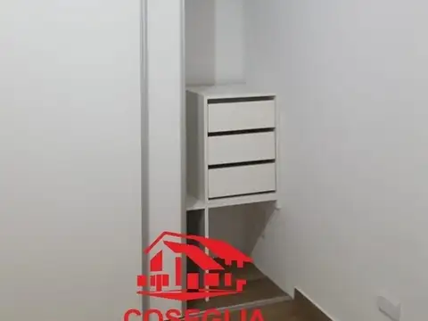 Casa en Alquiler con 1 cochera